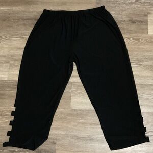 Stylish Black Capri’s size 2X